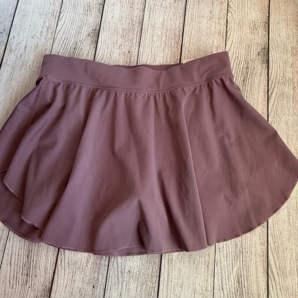Under Armour Pants - UNDER ARMOUR Mauve Athletic Skort Medium